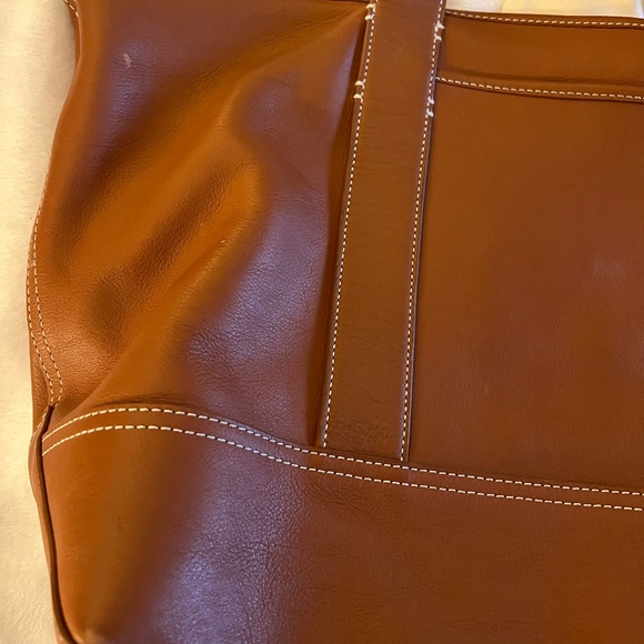 Great condition! Medium Montauk Tote in Rich Oak & $60 adjustable strap - Picture 9 of 16